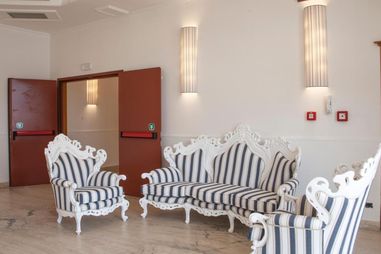 Hotel Centrale Sabaudia Eksteriør bilde