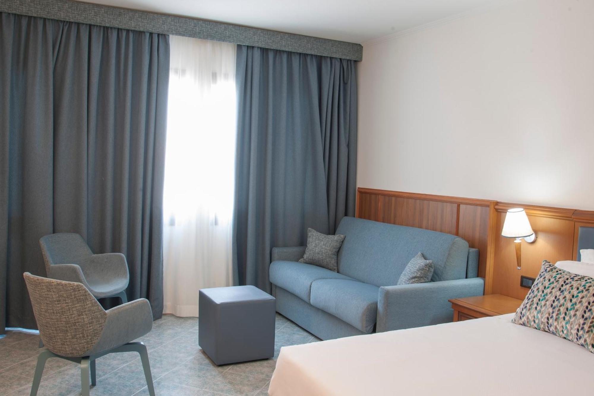 Hotel Centrale Sabaudia Eksteriør bilde