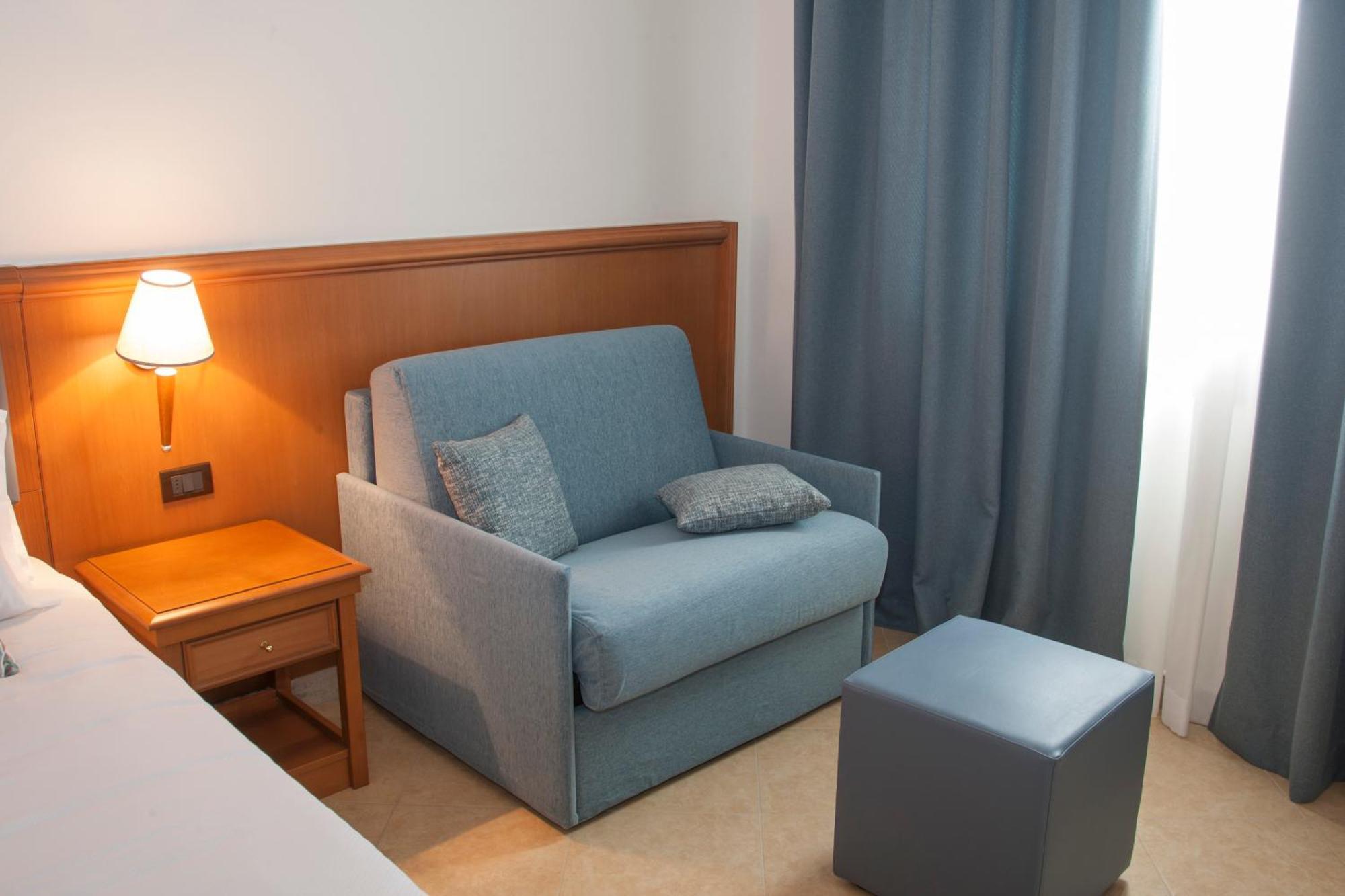Hotel Centrale Sabaudia Eksteriør bilde